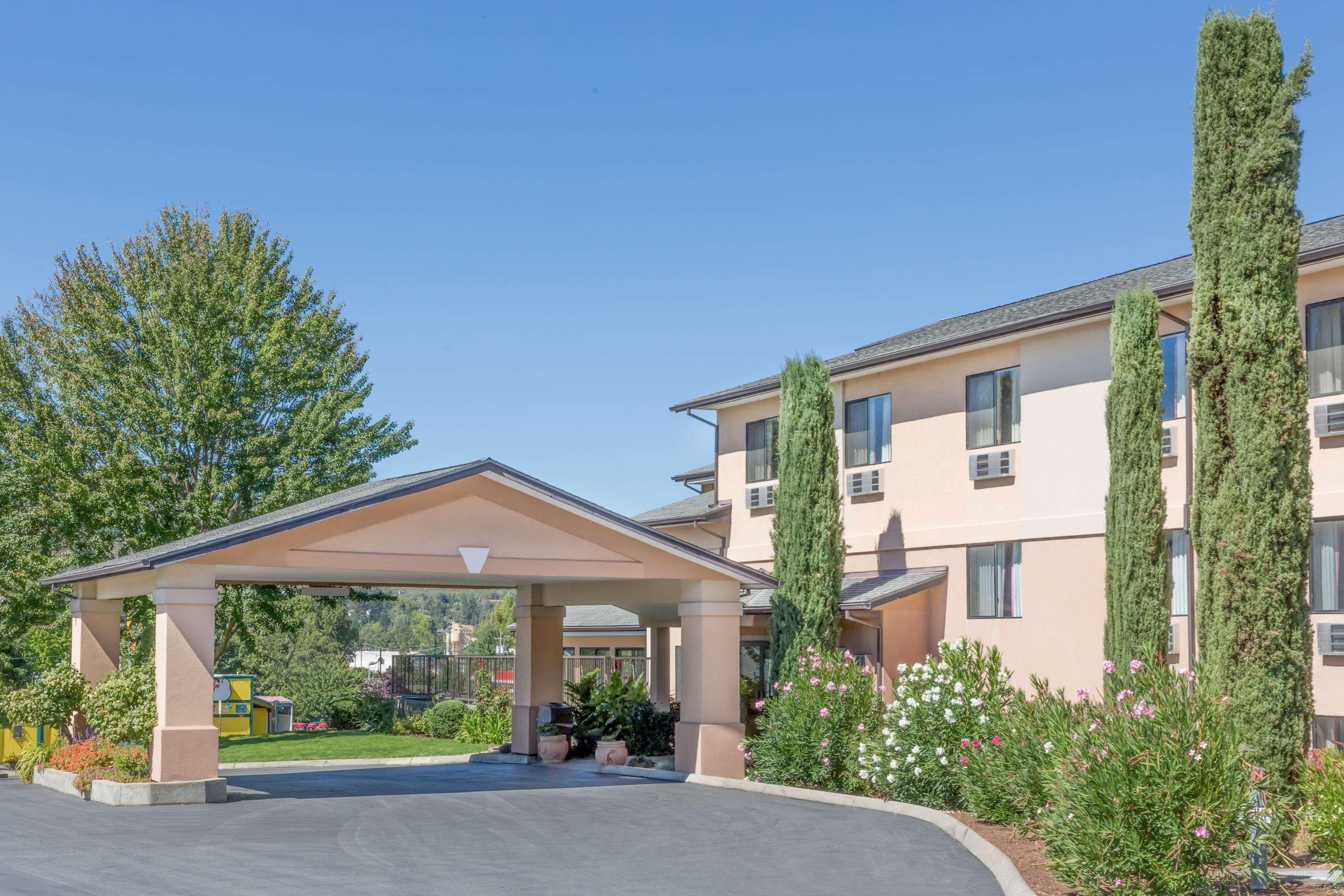 Motel Super 8 By Wyndham Grants Pass Esterno foto